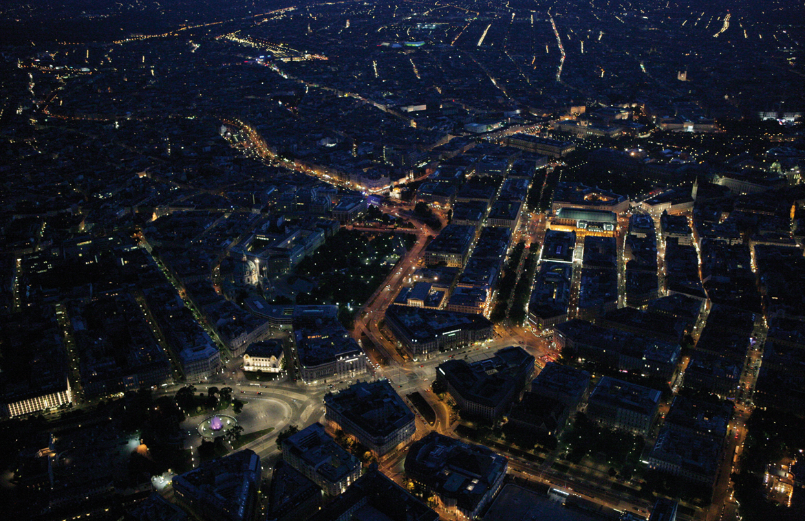 Wien_Vienna_Nightscape_Straßenbeleuchtung
